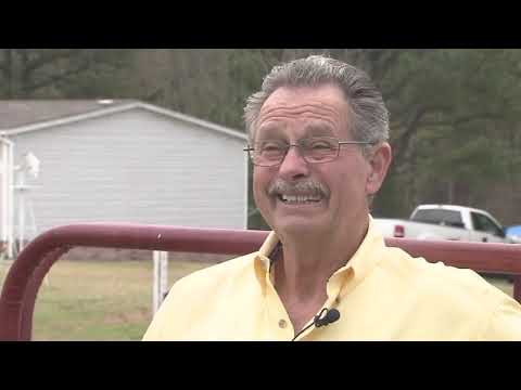 Tar Heel Traveler: Trick Mule – YouTube
