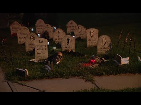 Omaha yard haunt features graveyard with tombstones bearing names of iconic… – YouTube