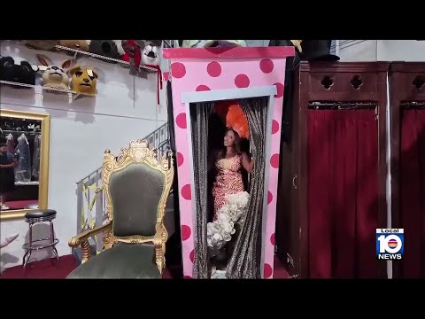 Costume World in Pompano Beach is a hidden Halloween treasure – YouTube