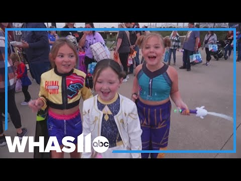 Family-friendly Halloween event draws crowds to Louisville Slugger Field – YouTube