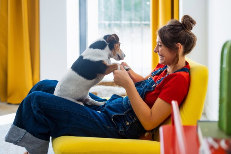 Vet Shares Top 5 Signs Your Pet Is Secretly Making the Rules – Newsweek