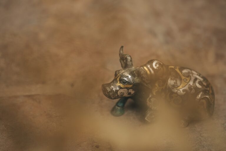 Golden Retriever Tries Epic Head Tilts To Get His Way and It's Too Funny – Parade Pets