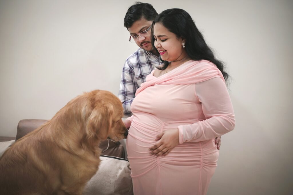 a woman and a man with a dog - PuppyStorage.com