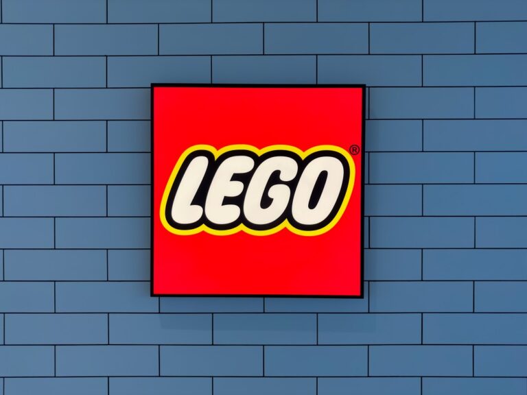 Amazon Is Selling an ‘Adorable’ 258-Piece LEGO Set Perfect for Rabbit Lovers – AOL.com