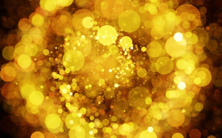 Golden Retriever’s Unbridled Excitement at Seeing His Friend Is a Real ‘Treat’ – Parade Pets