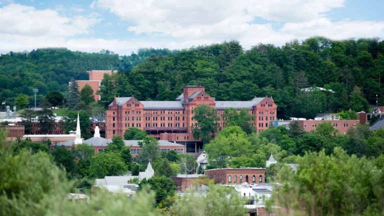 Nursing Major Showcase Day sees largest turnout for CU-Mansfield – WETM