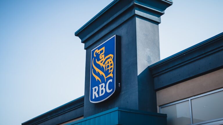 RCL recalls dry pet food after theft of contaminated product reached the market