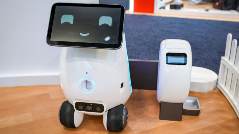 4 Robot Companions That High-Tech Pet Lovers Need To See – BGR