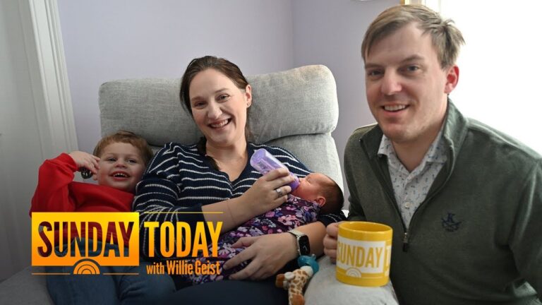 Family Welcomes New Addition in Adorable Sunday Mug Shot – YouTube