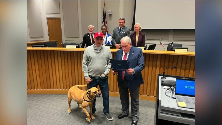 Ashland City Council honors dog who helped save woman’s life – YouTube