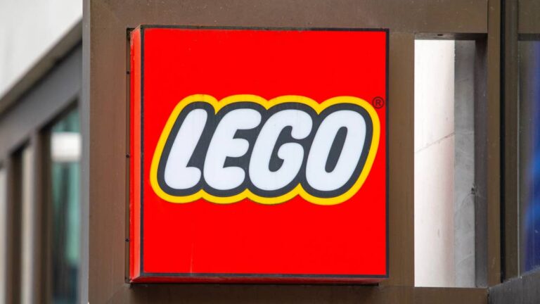 Amazon Is Selling a ‘Charming’ 166-Piece LEGO Set Perfect for Hamster Lovers – AOL.com